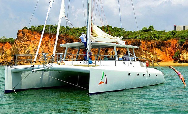 Sailing and snorkeling on a catamaran – Passikudah and Trincomalee - Experience - Sri Lanka In Style